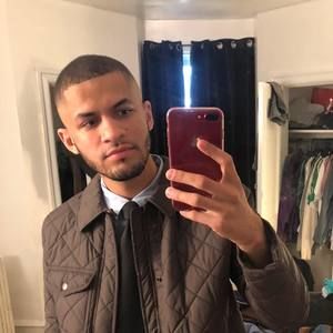 Meet your Posher, Derrick